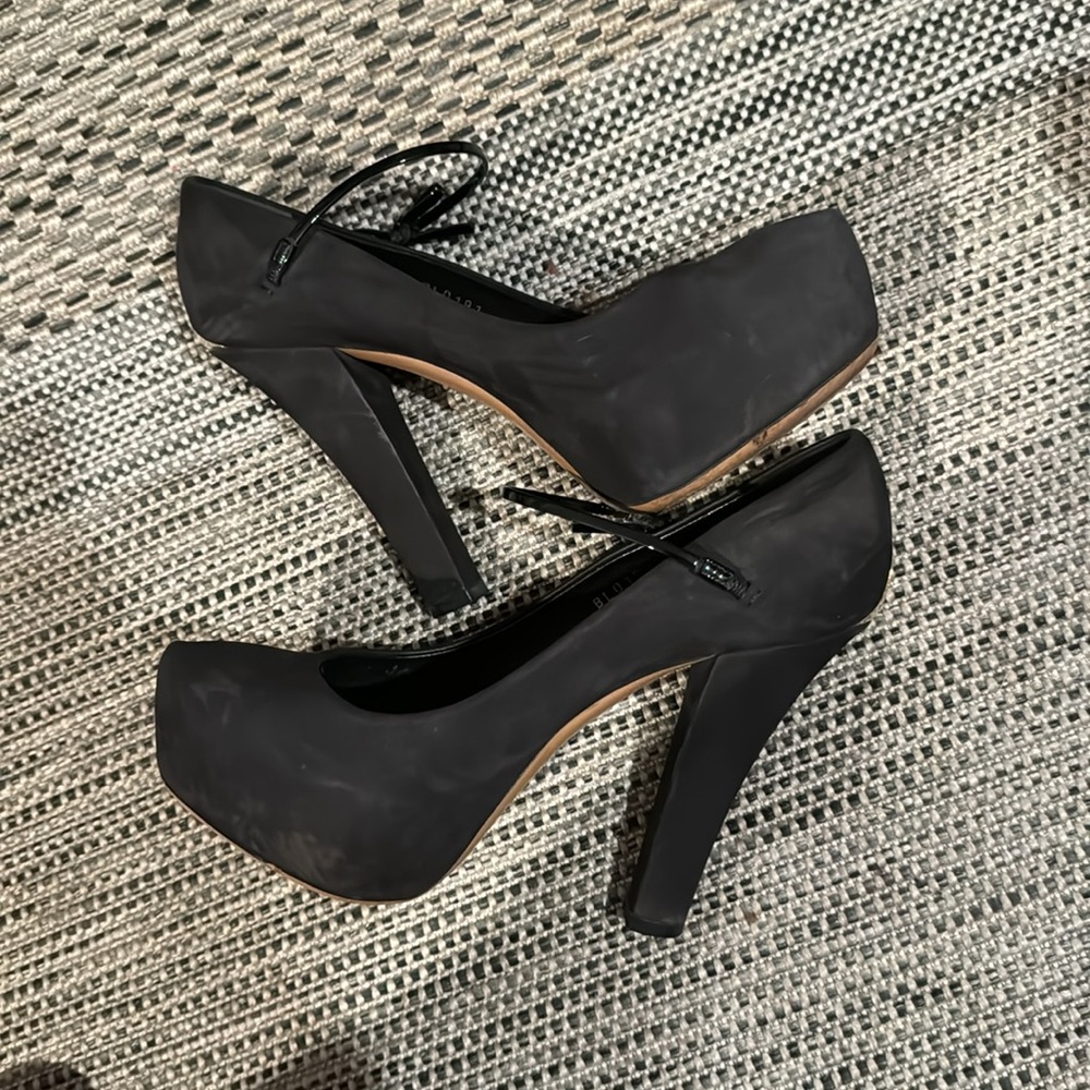 Louis Vuitton Black Suede Varennes Strap Platform Pumps - Picture 9 of 12